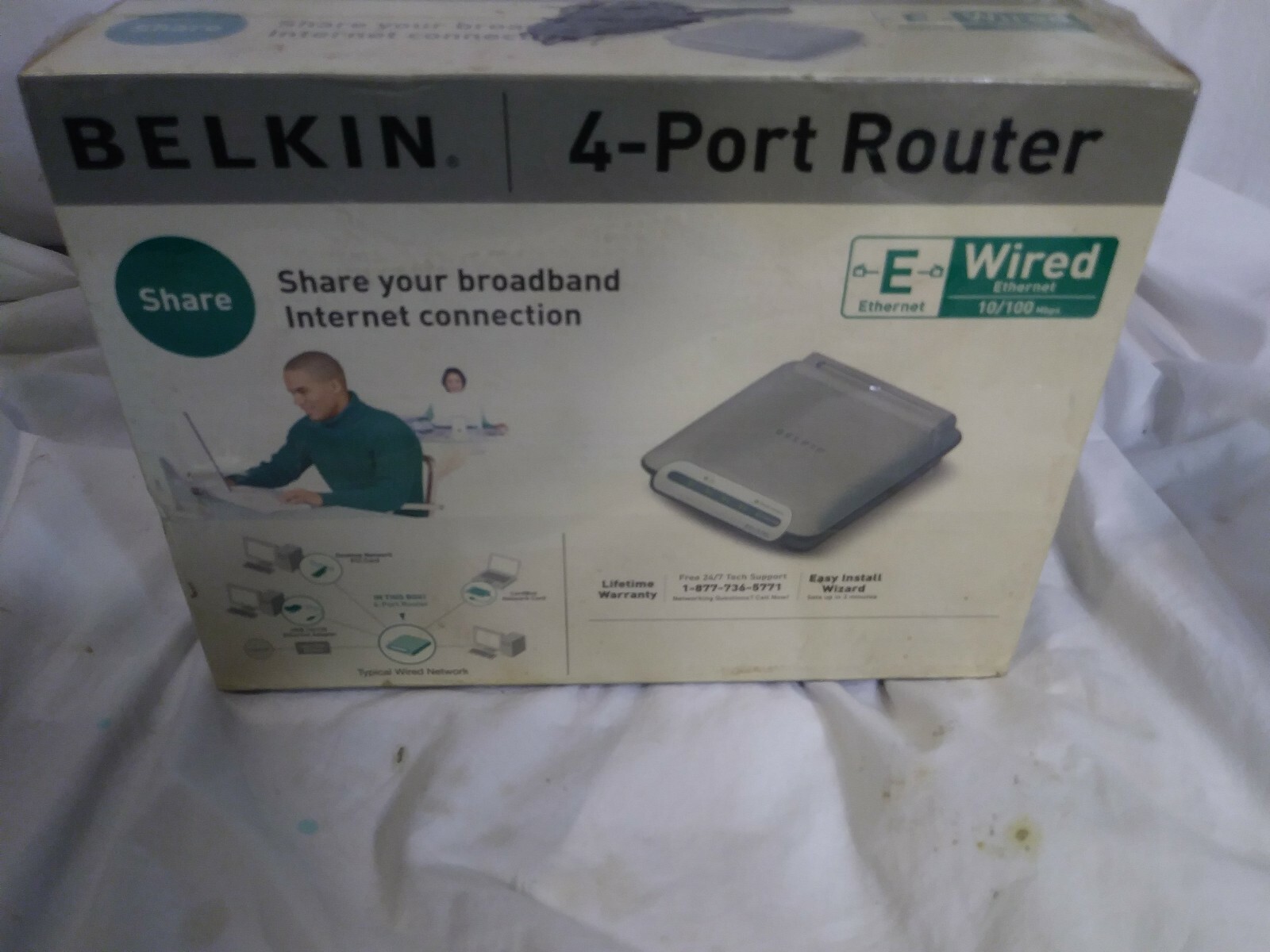 Belkin F5D5231-4 Ethernet 4-Port Cable/DSL Gateway Wired Router