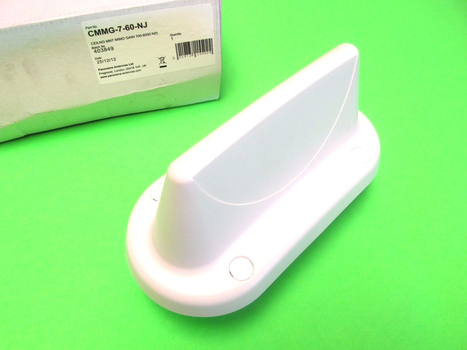 NIB .. Panorama Antenna White Ceiling Mount Cat# CMMG-7-60-NJ ... UY-303