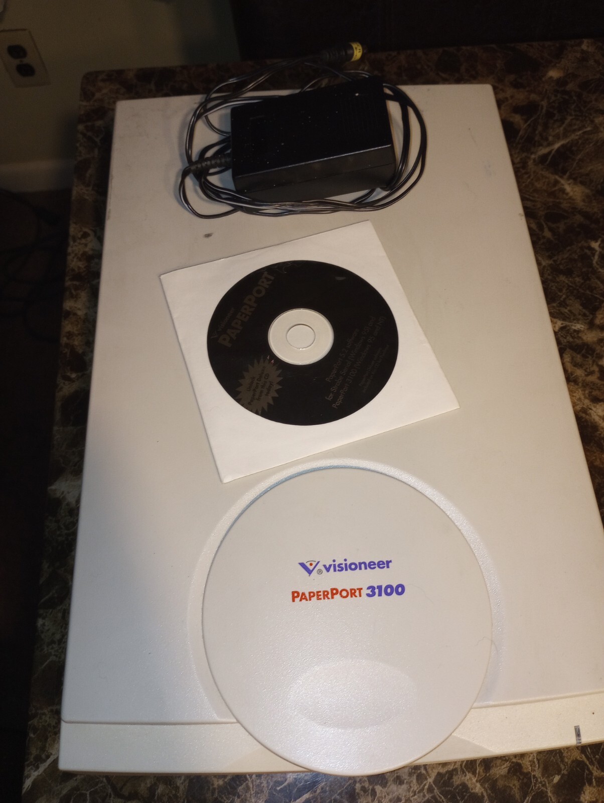 Visioneer Paperport 3100 Flatbed Scanner With AC Adapter And Software CD 
