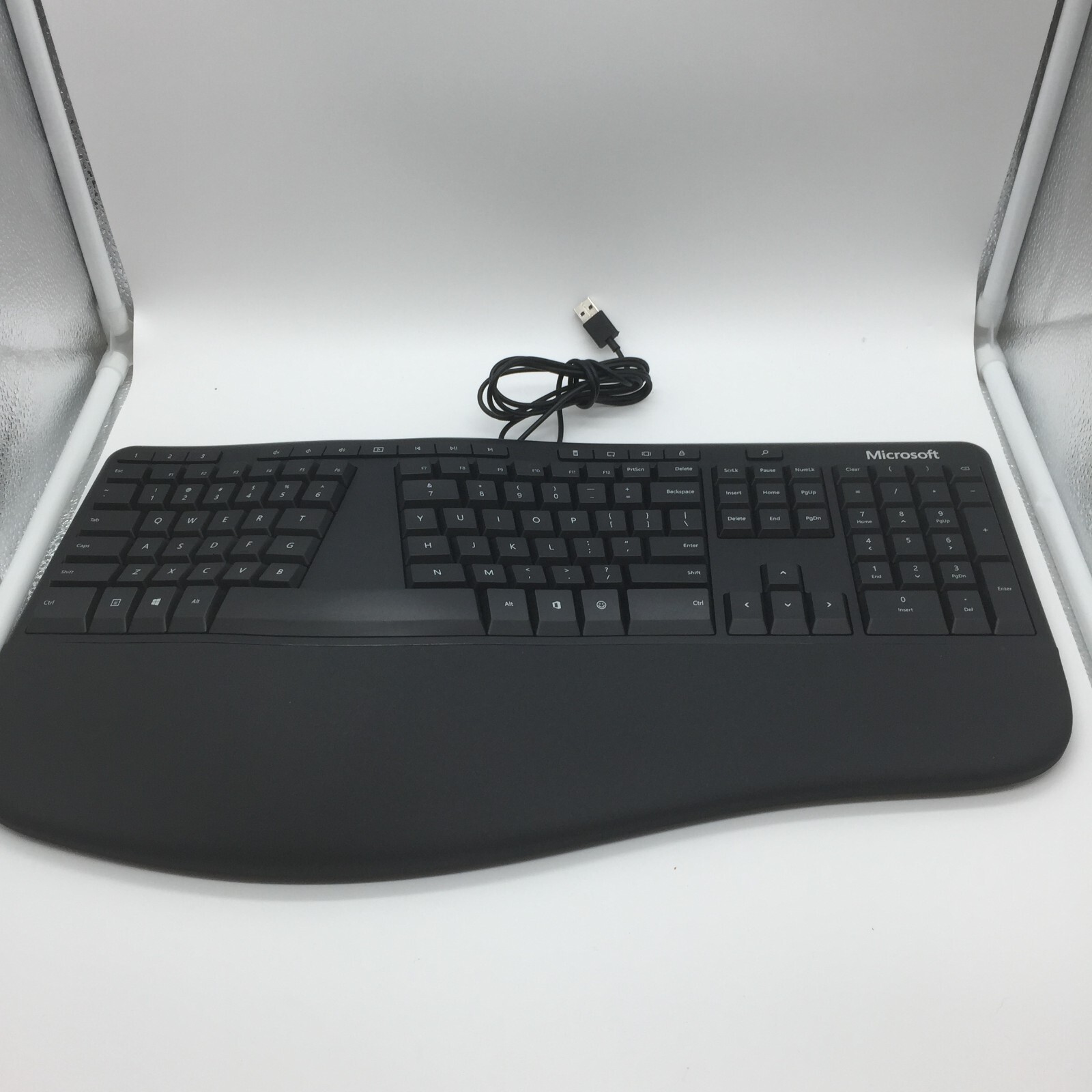 Microsoft LXM-00001 Model 1878 Wired USB 2.0 Ergonomic Keyboard Black Free S/H