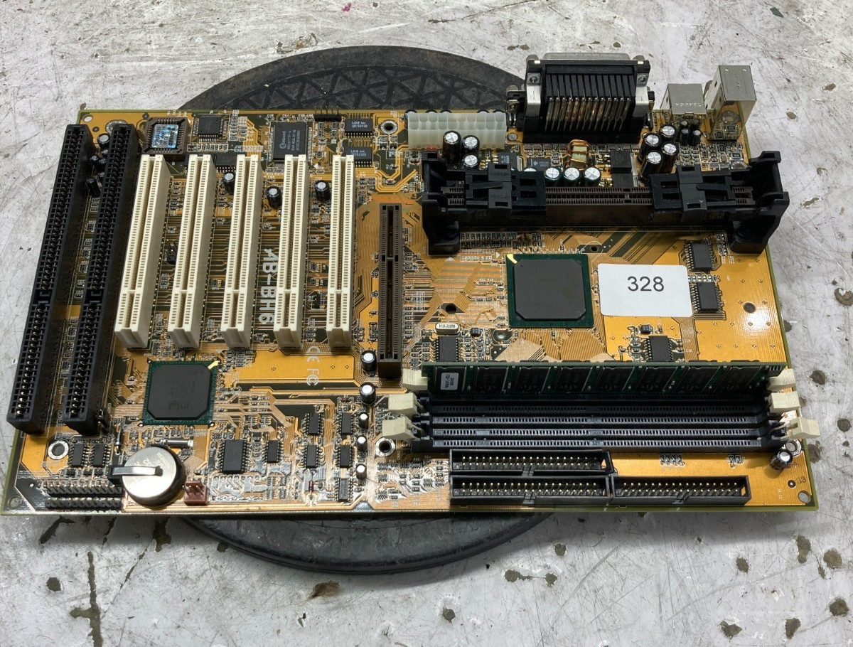 ABit AB-BH6 Motherboard W/ Intel Pentium II 512MB
