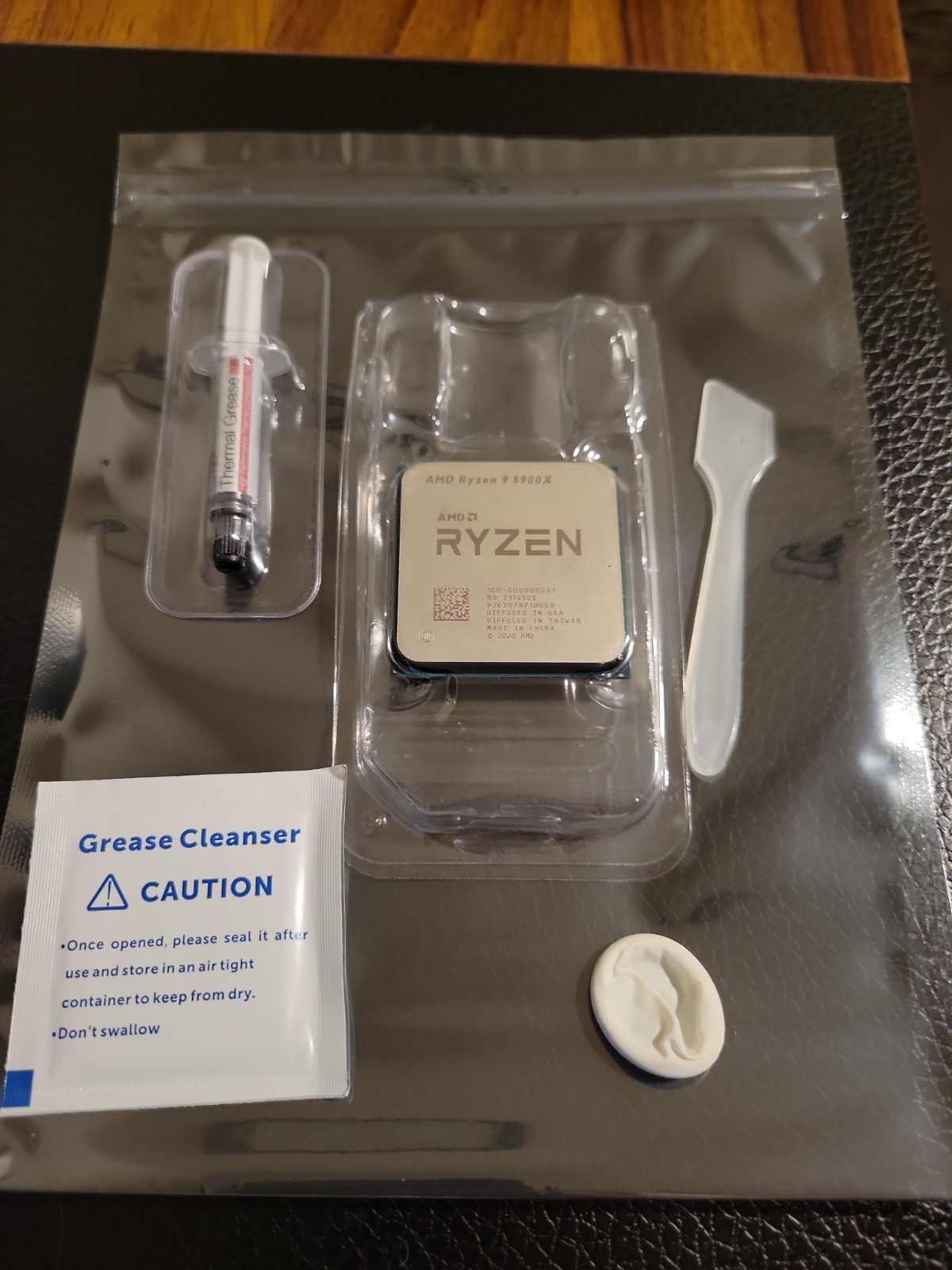 AMD Ryzen 9 5900X Desktop Processor (4.8GHz, 12 Cores, Socket AM4)