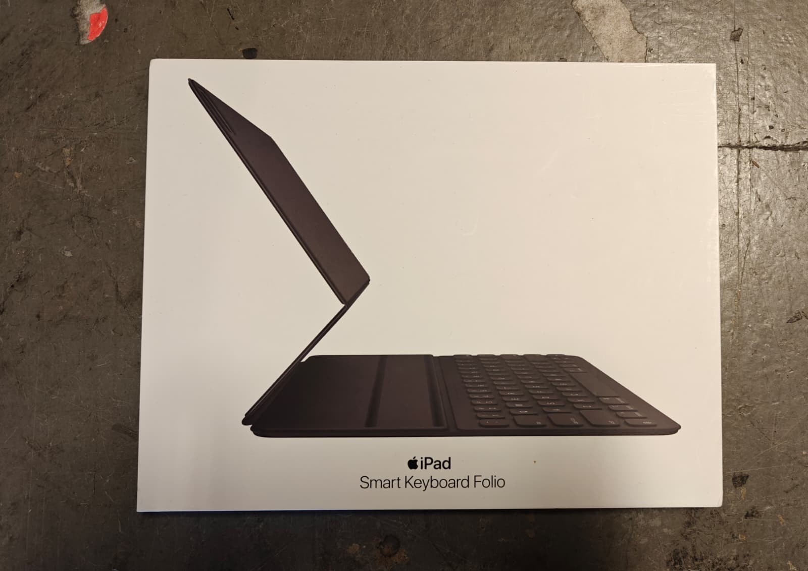 Apple Smart Folio for 12.9-inch iPad Pro works with 3rd, 4th, 5th. Model A2039