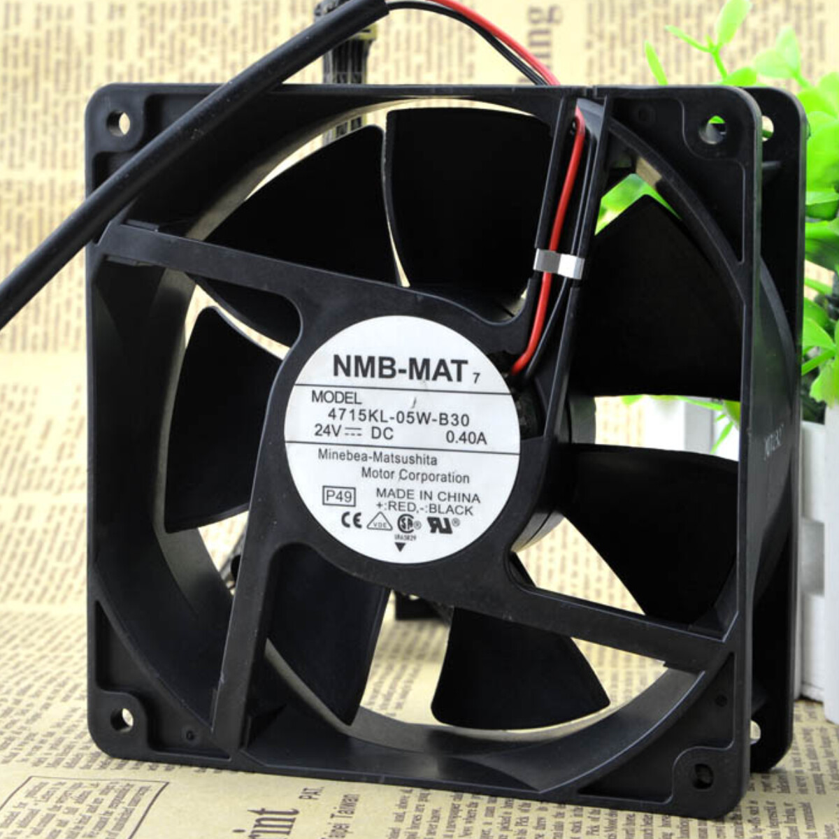 NMB NMB-MAT7 4715KL-05W-B30 12038 24V 0.4A Chassis Cooling Industrial Fan