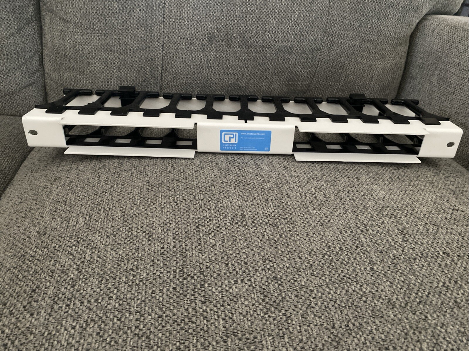 CHATSWORTH PRODUCTS 30139-E19 Cable Manager, Horizontal 1U