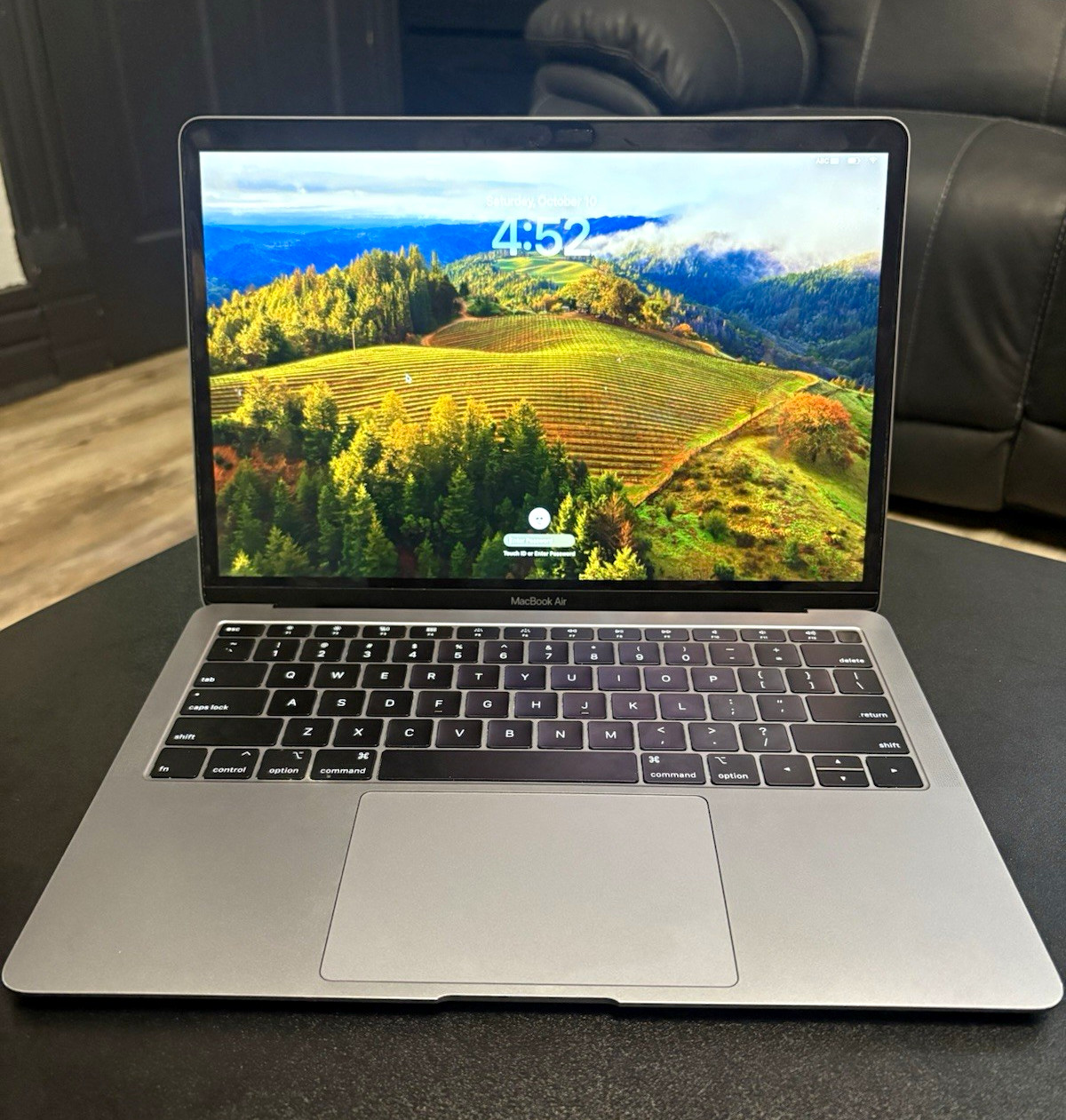 2019 Apple MacBook Air – Intel – Works Great – Battery Wear