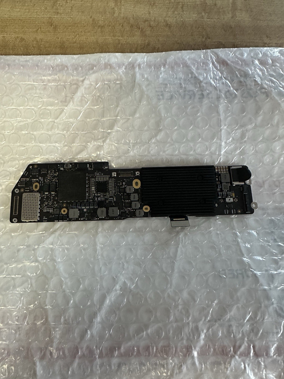 Apple MacBook Air 13 2020 Logic Board as is
