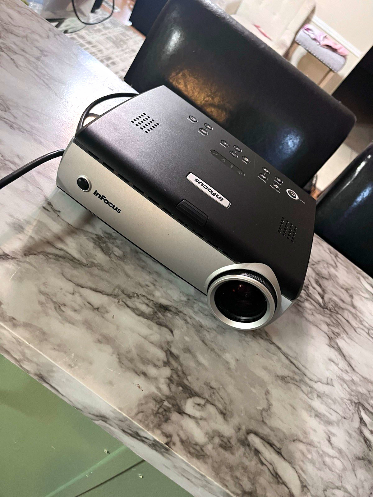 InFocus InFocus Desktop DLP Projector, Black/Gray Display Technology