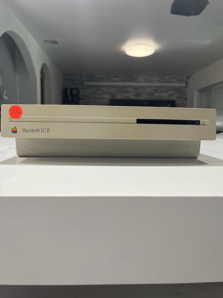 Macintosh LC II. #7062