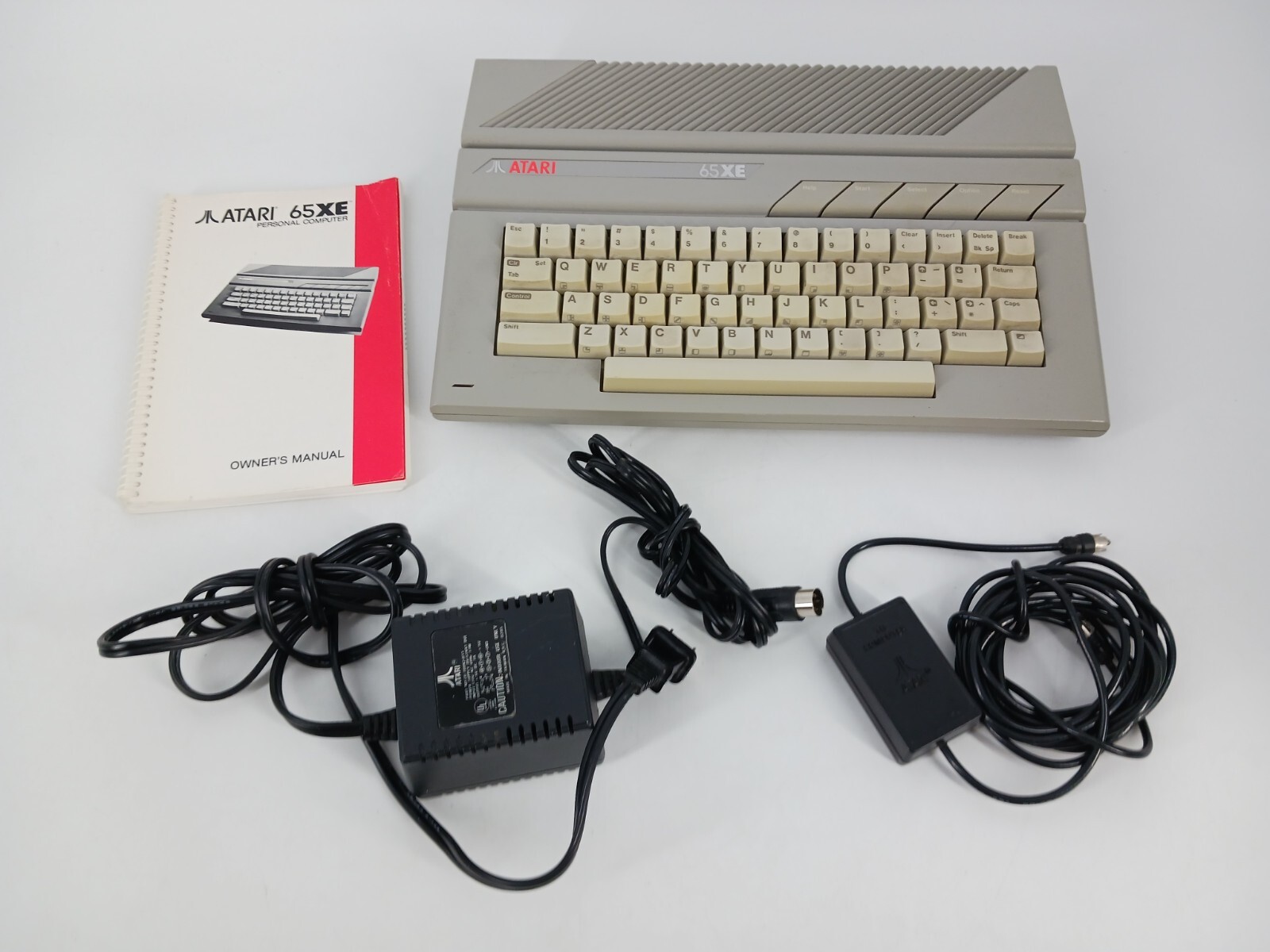 ATARI 65XE Personal Computer w Power A/V Cable & Manual NTSC TESTED WORKS