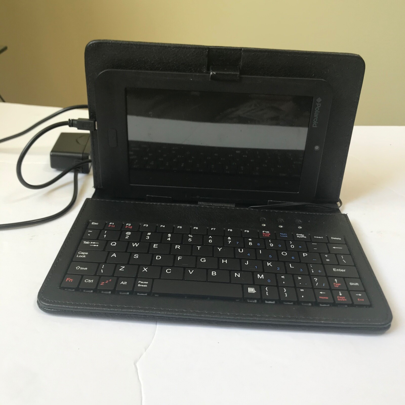 Polaroid Internet Tablet 7" Android 4.0.4 Model 704 Keyboa Chargr WORKS Unlocked