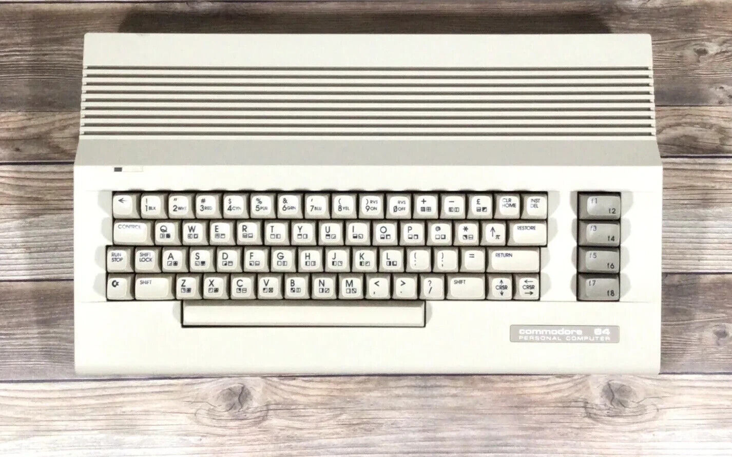 Commodore 64c Computer - Working and in great condition