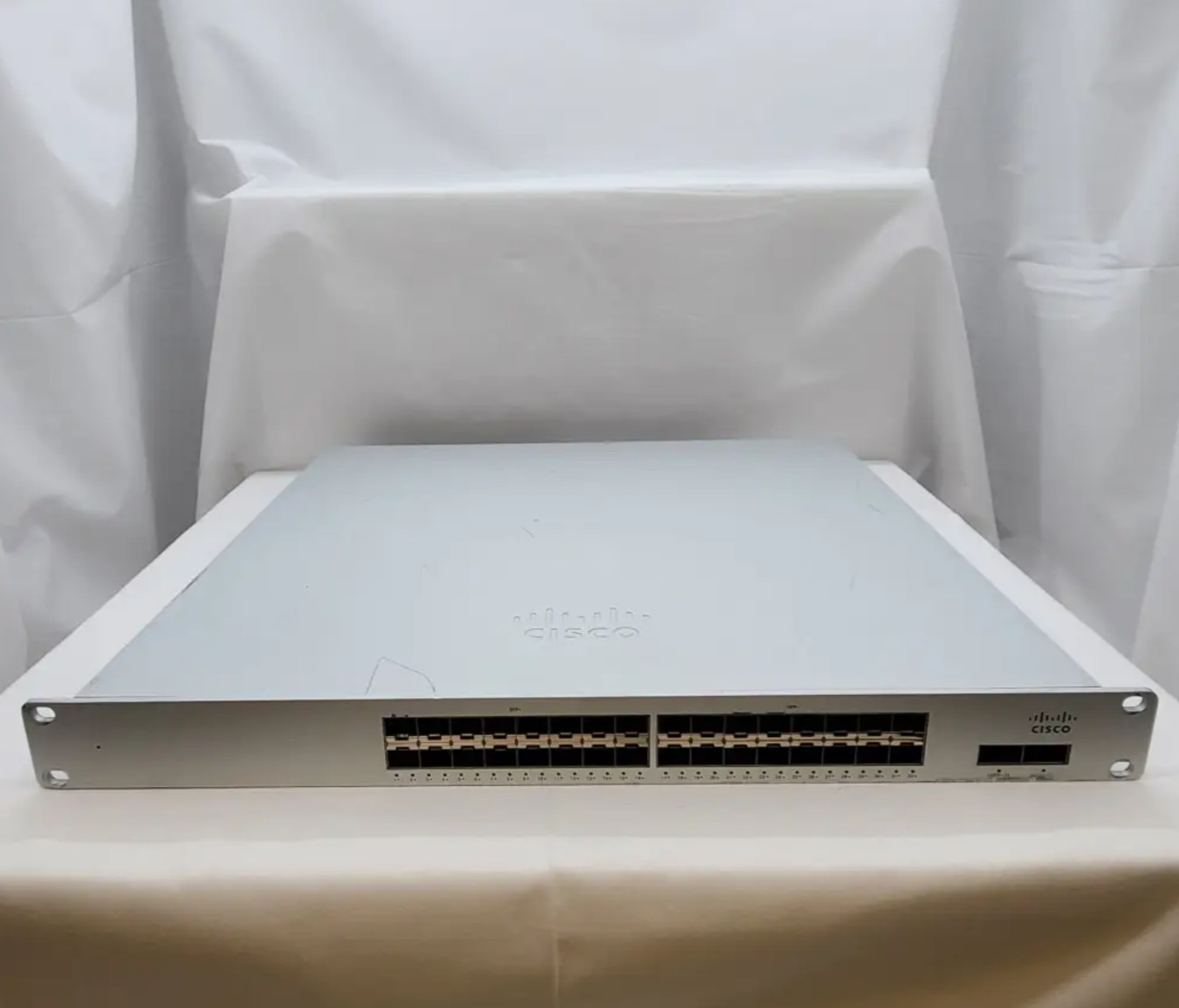 Cisco Meraki MS425-32-HW Cloud-Managed Aggregation Switch Unclaimed