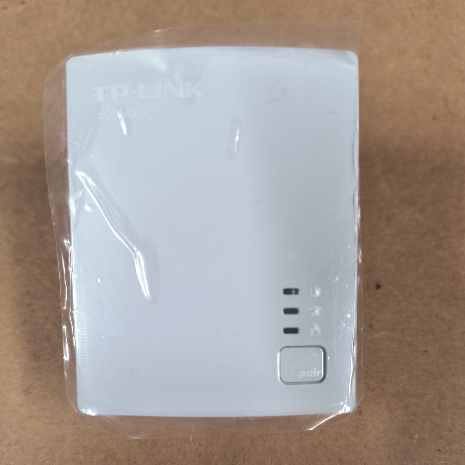 TP-LINK TL-PA4010 AV600 500Mbps Powerline Adapter  Ethernet RJ-45 Port NEW