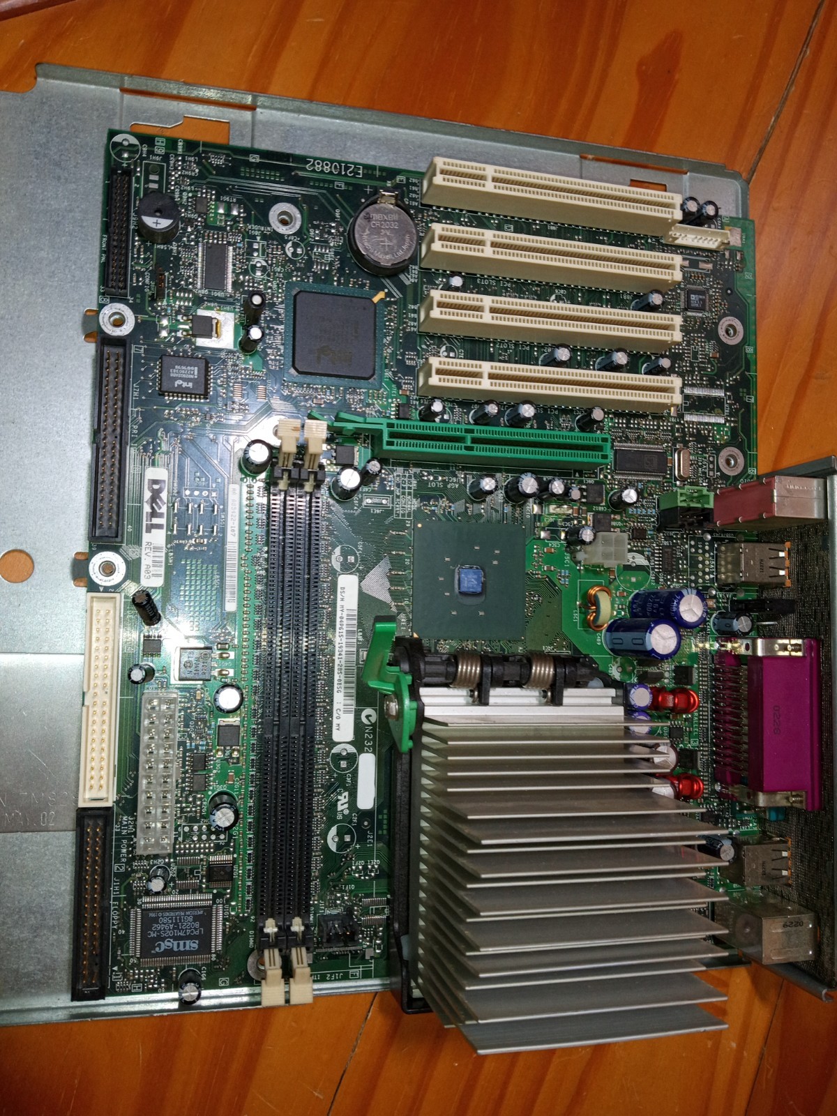Dell E210882 Motherboard Revision A03 - Parts Or Repair Fast Shipping ⏩