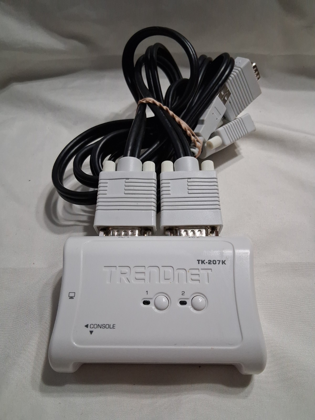 KVM SWITCH TK-207K kvm switch box with cables