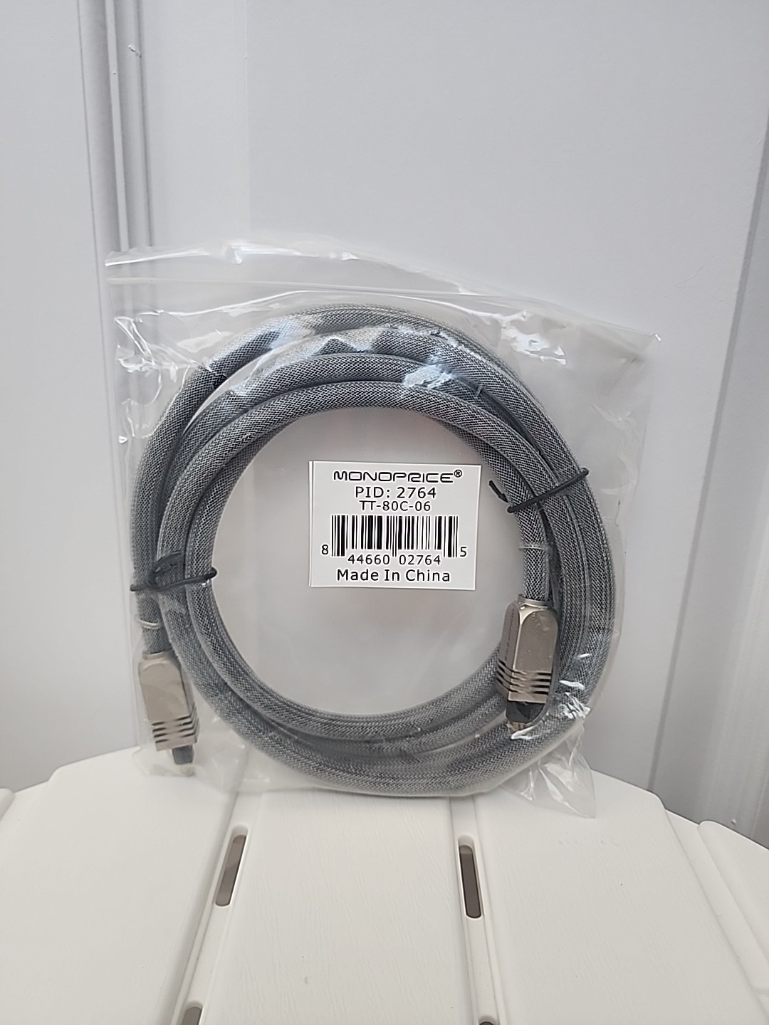 Monoprice 2764 S/PDIF DIGITAL OPT AUDIO CABLE_ 6FT