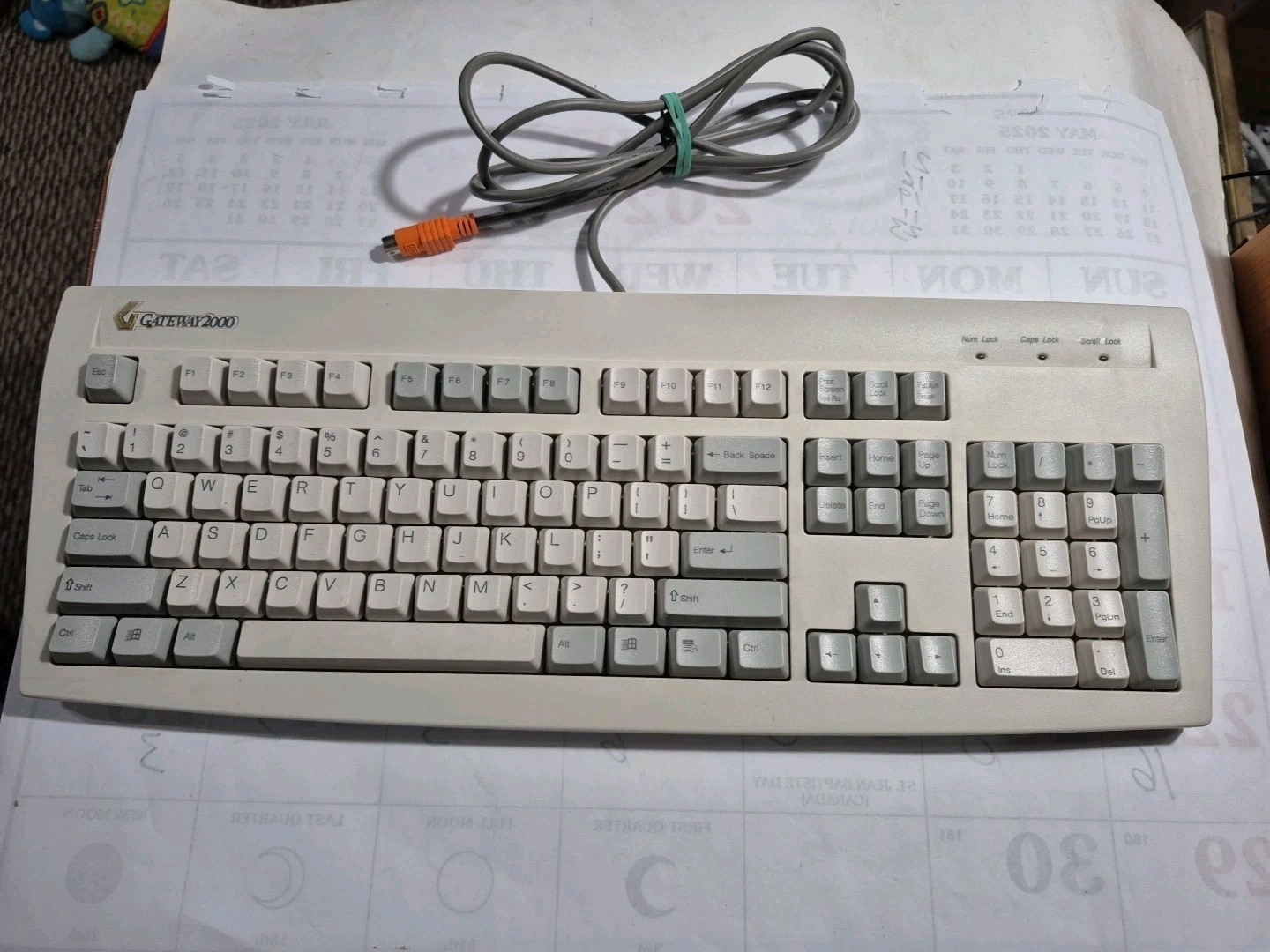 VINTAGE Gateway 2000 Digital Clicky Keyboard 2000 2196003 Wired PS2 PS/2 CLEAN 