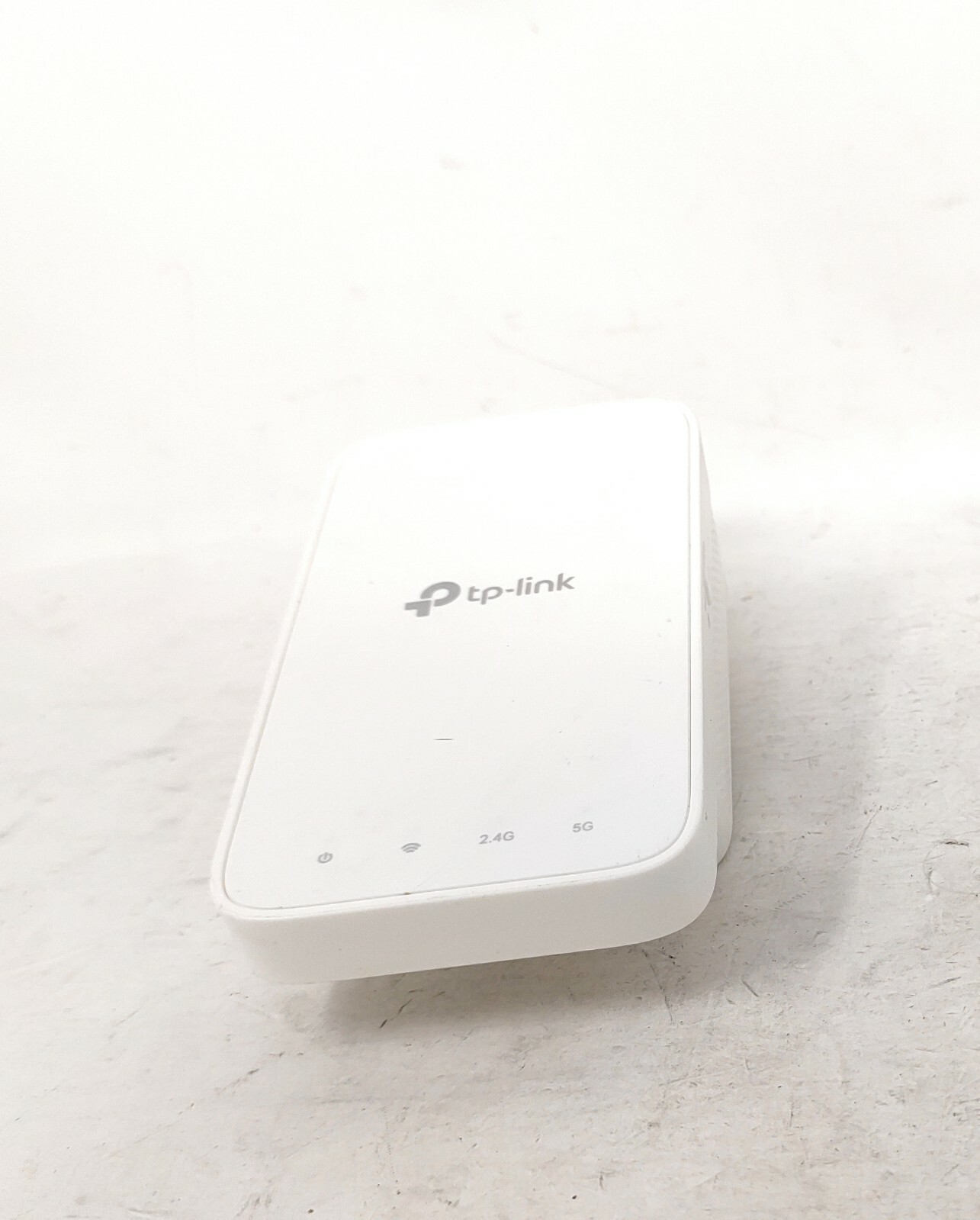 TP-Link Network RE300 AC1200 Mesh Wi-Fi Range Extender 2.4GHz Band and 5GHz Band