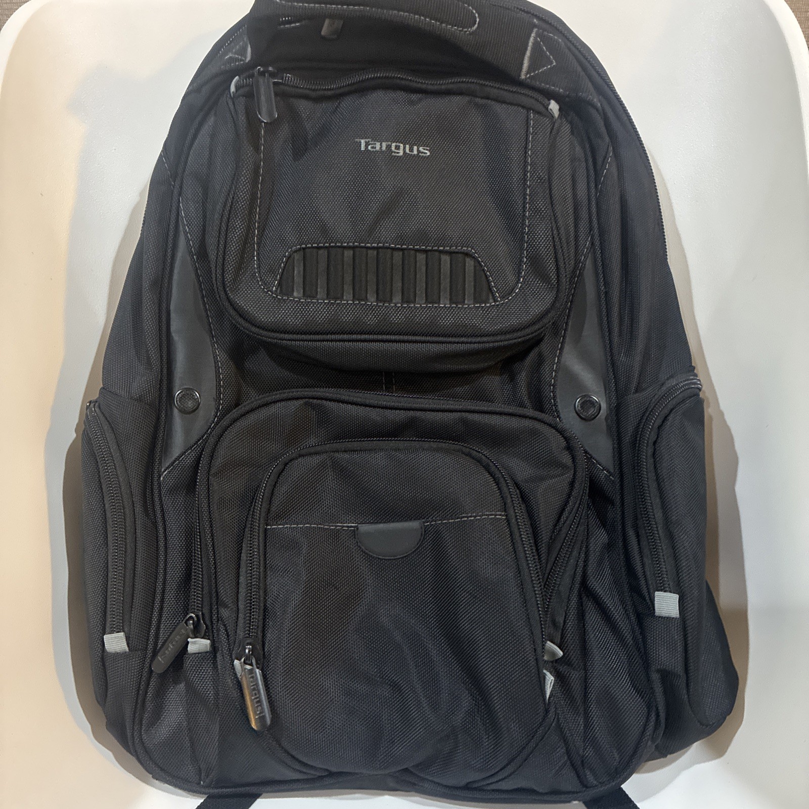 Targus 18 Inch Groove Laptop Backpack, Black - Fits Most Lap Accessory NWOT
