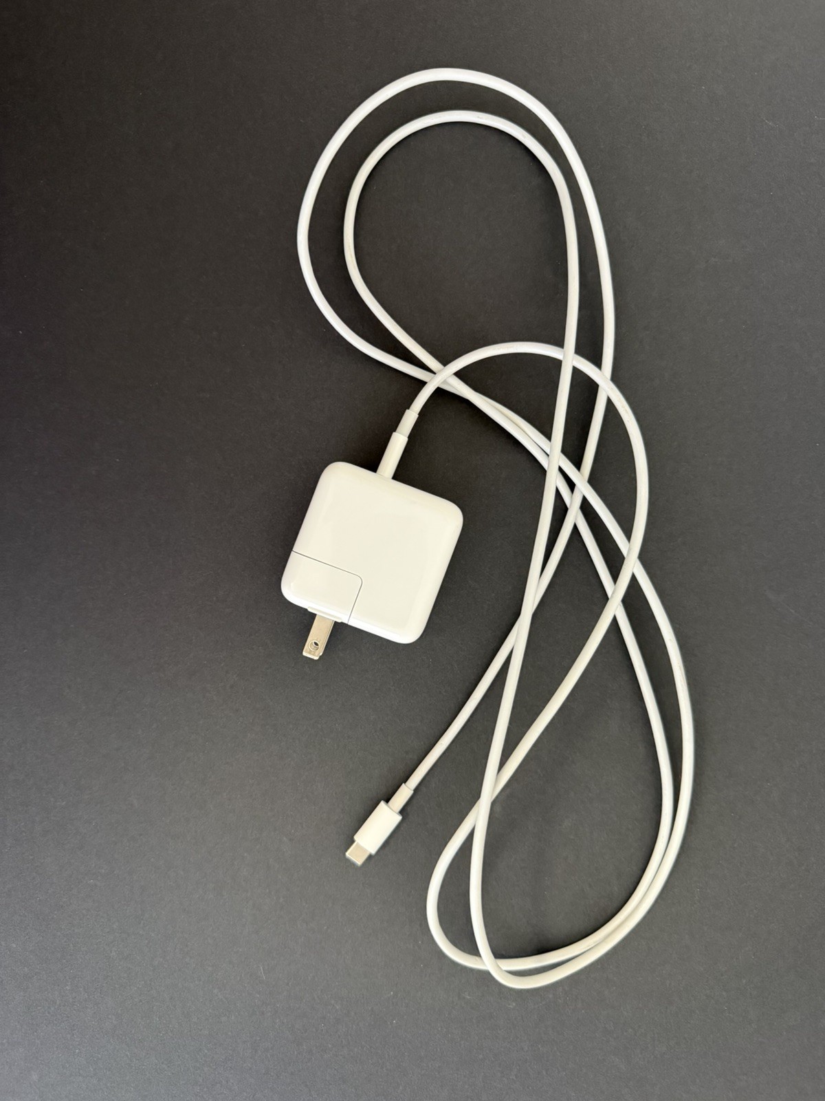 Apple 30W USB-C Power Adapter, Model A2164, with USB-C to USB-C cable Works 