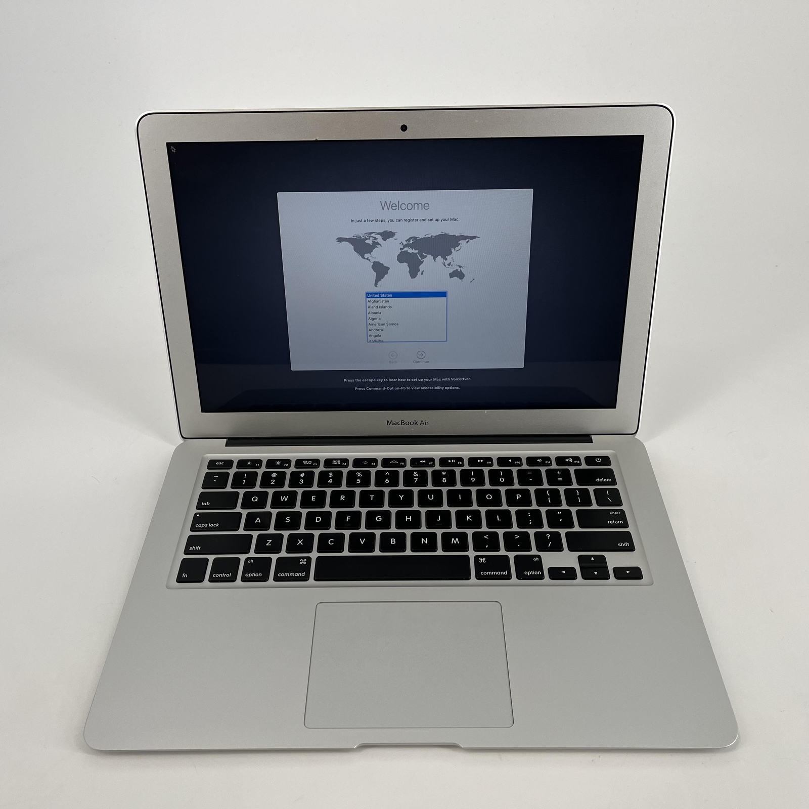 MacBook Air 13 2017 1.8 GHz Intel Core i5 8GB 128GB Very Good Condition