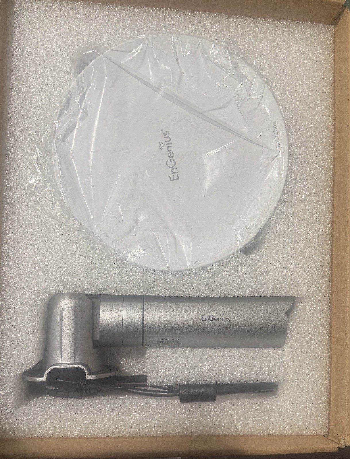 EnGenius5 long range wireless 1MP Surveillance Camera With Access Bridge 3+ Mile