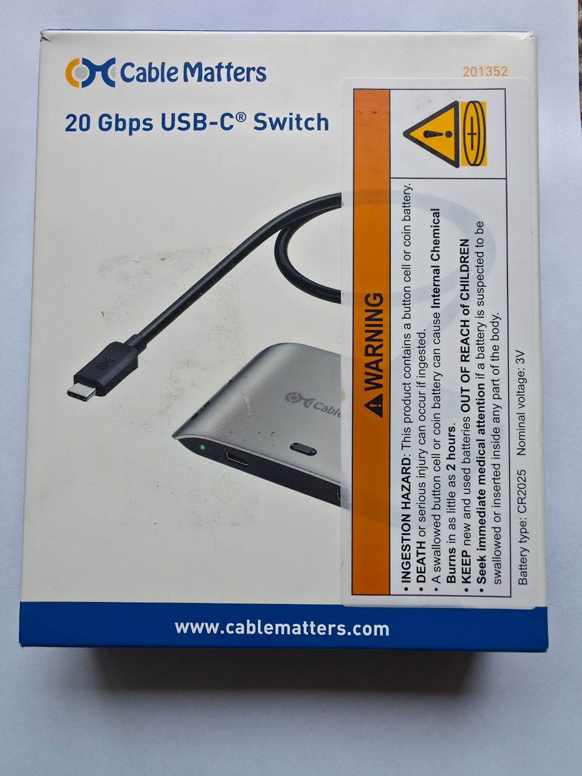Cable Matters 20Gbps USB C Switch 2 Computers 8K 4K144Hz 140W Power Delivery