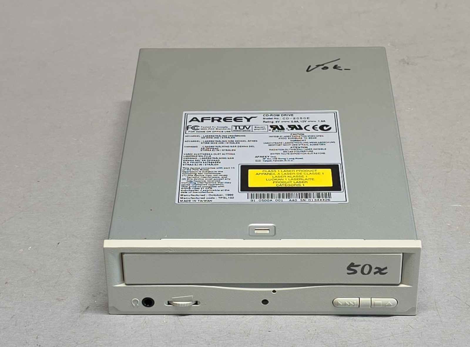 Afreey CD-2050E 50x IDE CD-ROM Drive Beige 5.25" Vintage 1999