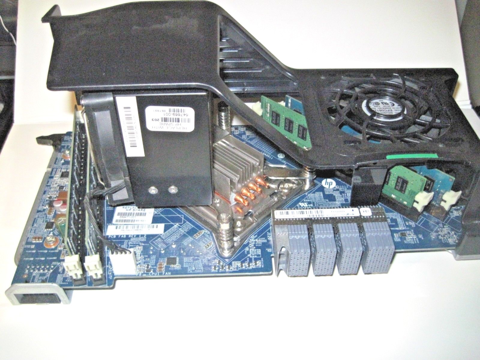 HP 2nd CPU Memory Board Workstation Z620 - 689471-001 + XEON E5-2643 + 16GB RAM