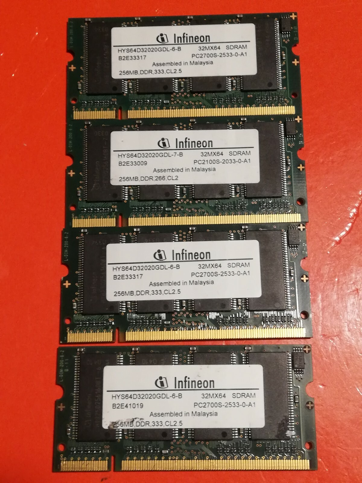 INFINEON 4x256MB RAM Laptop - DDR2 32Mx64 HYS64D32020GDL-6-B + (1) 7-B