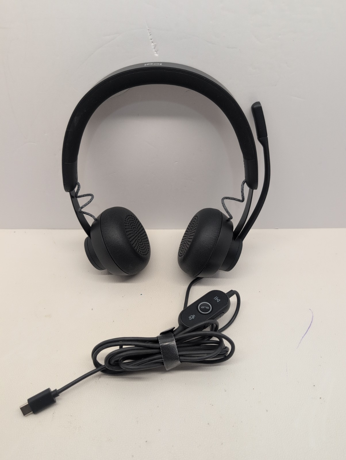 Logitech Zone 750 Wired On-ear Headset With Advanced Noise-canceling Microphone