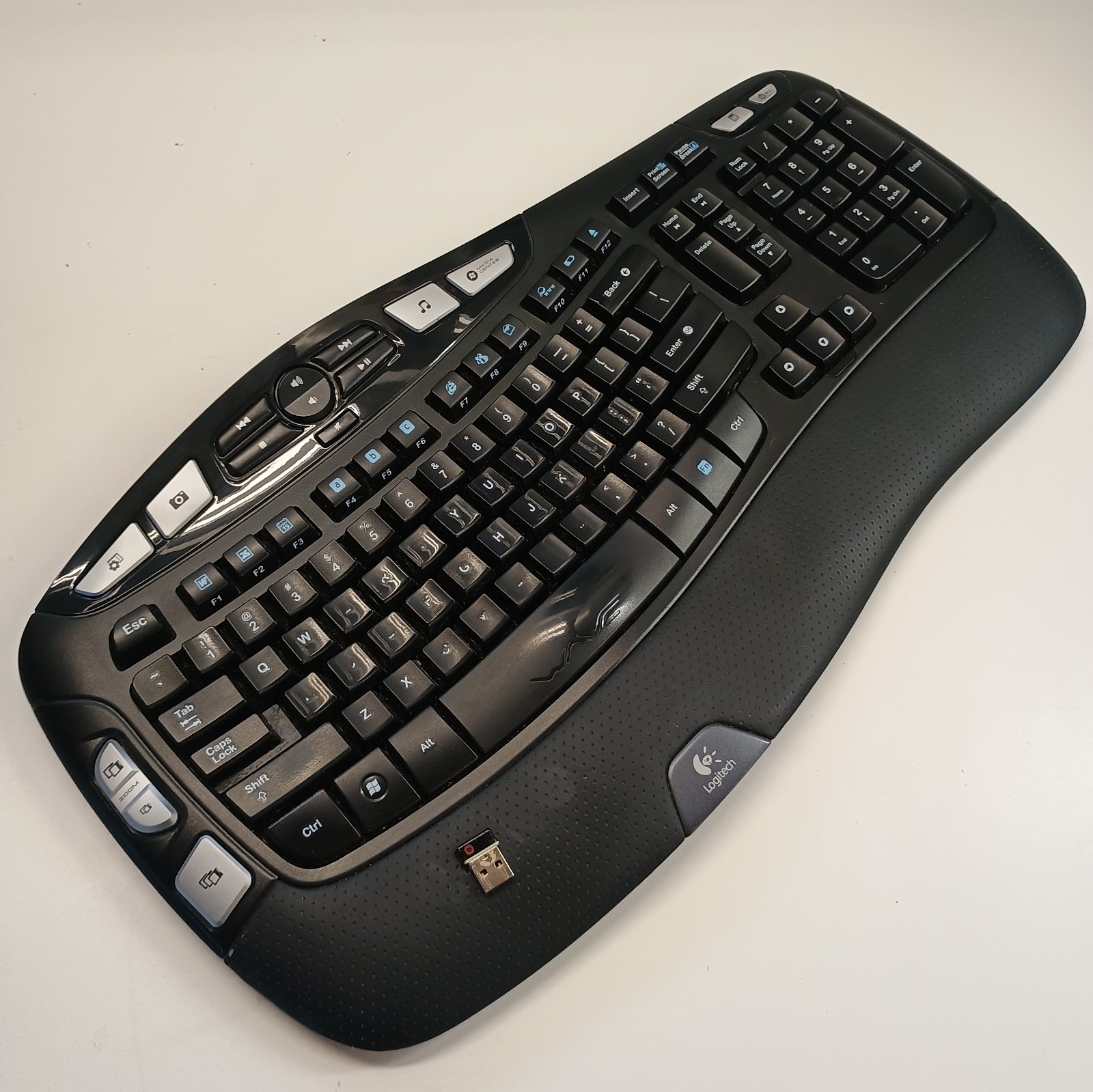 Logitech K350 Comfort Wave Wireless Keyboard with USB Dongle - Tested