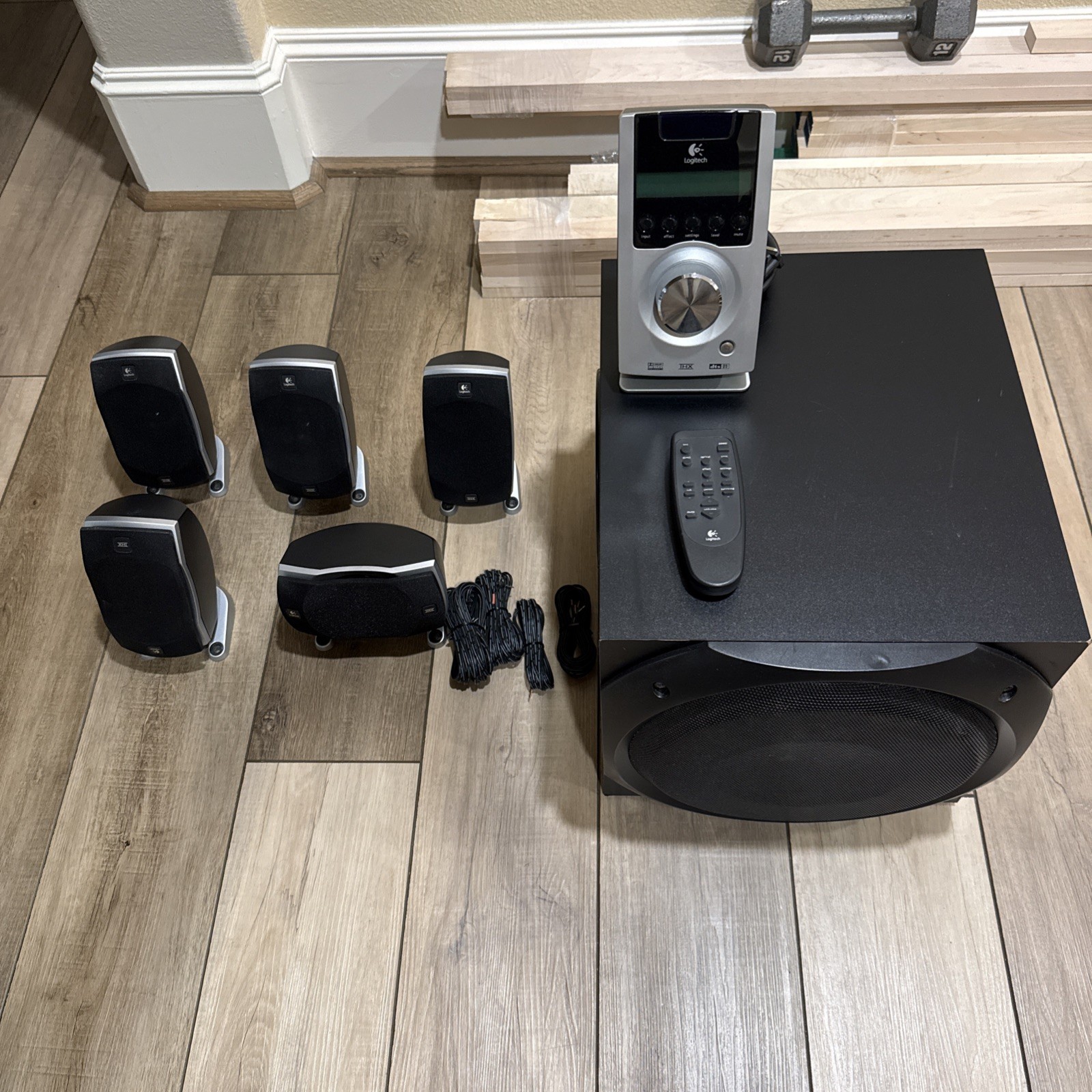 Logitech Z5500 5.1 Surround Sound Speaker System Complete