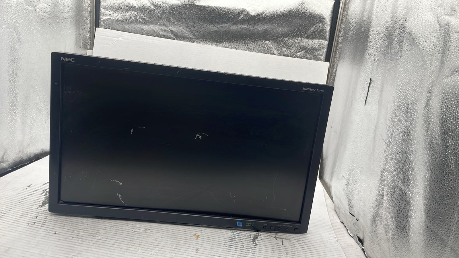 NEC MultiSync E231W-BK 23" Widescreen LCD Monitor Black Display w/ Stand 2010