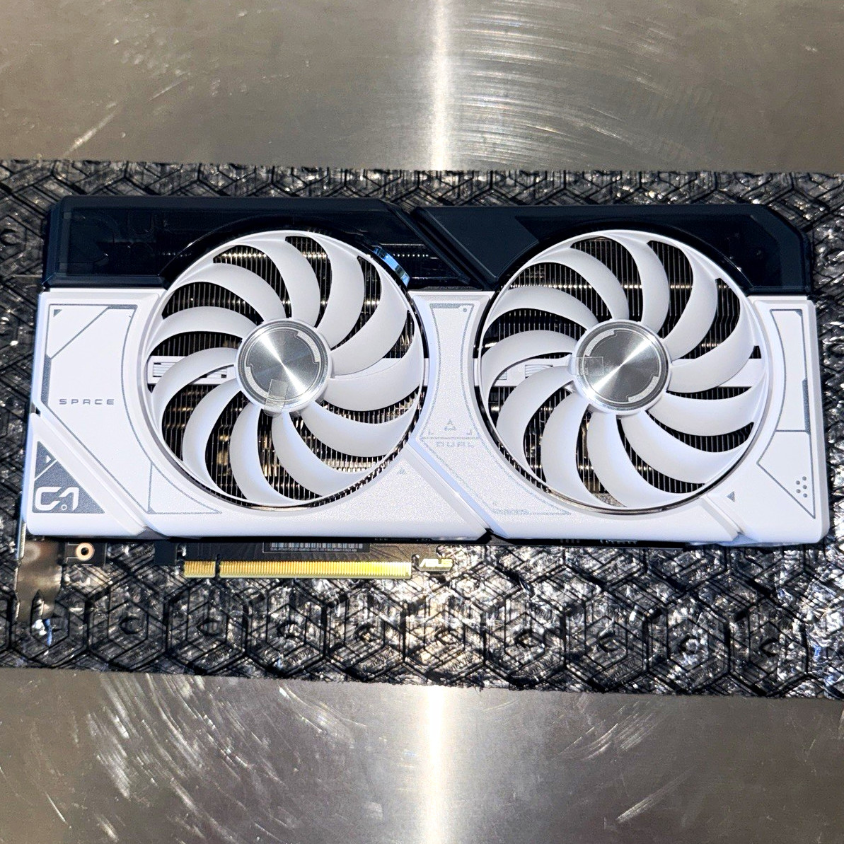 ASUS Dual GeForce RTX  4070 OC Graphics Card pristine condition