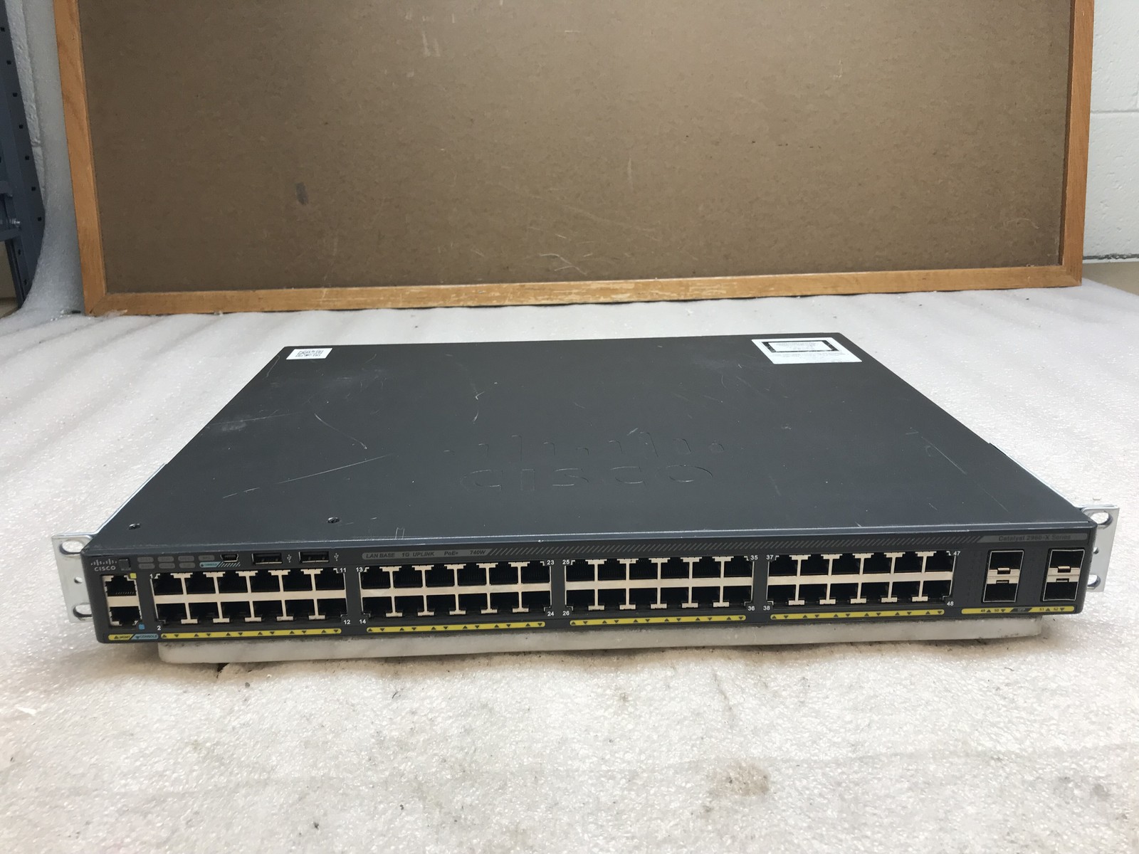 Cisco Catalyst WS-C2960X-48FPS-L Cisco 2960-X 48 GigE PoE 740W LAN Base Switch