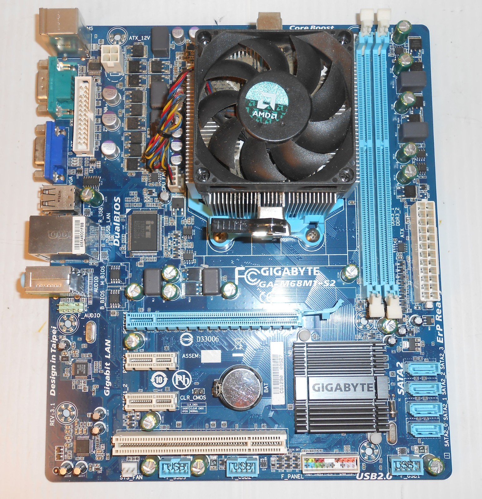 Gigabyte GA-M68MT-S2 AMD FX-4100 Motherboard 3.6GHz CPU With Heatsink