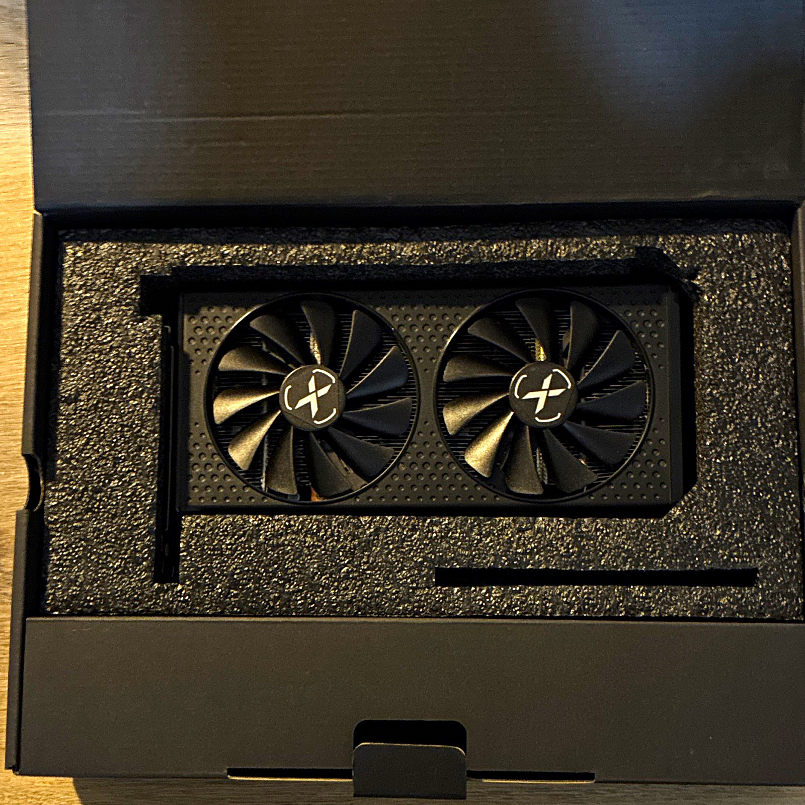 (Broken?) XFX Speedster SWFT210 AMD Radeon RX 6600 8GB GDDR6 Graphics Card