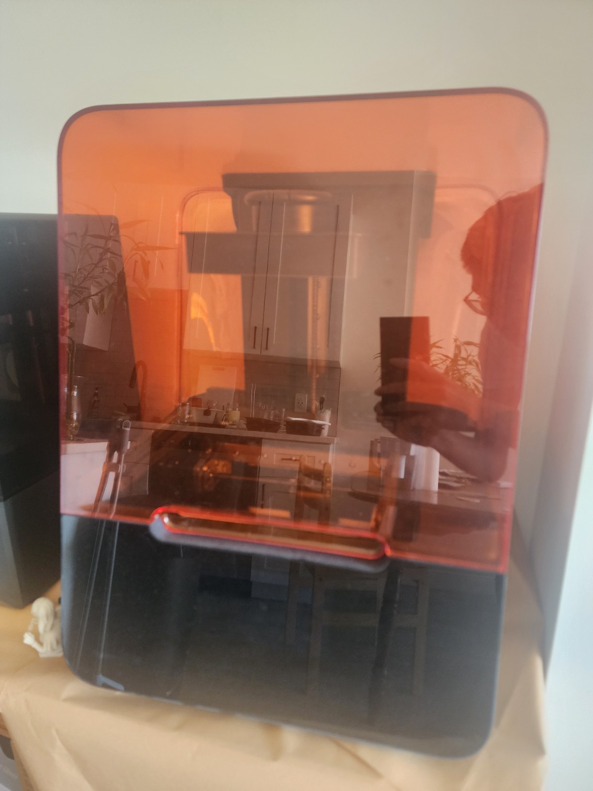 Formlabs Form 3+  SLA 3D Printer ( 14 hrs use) with build plate