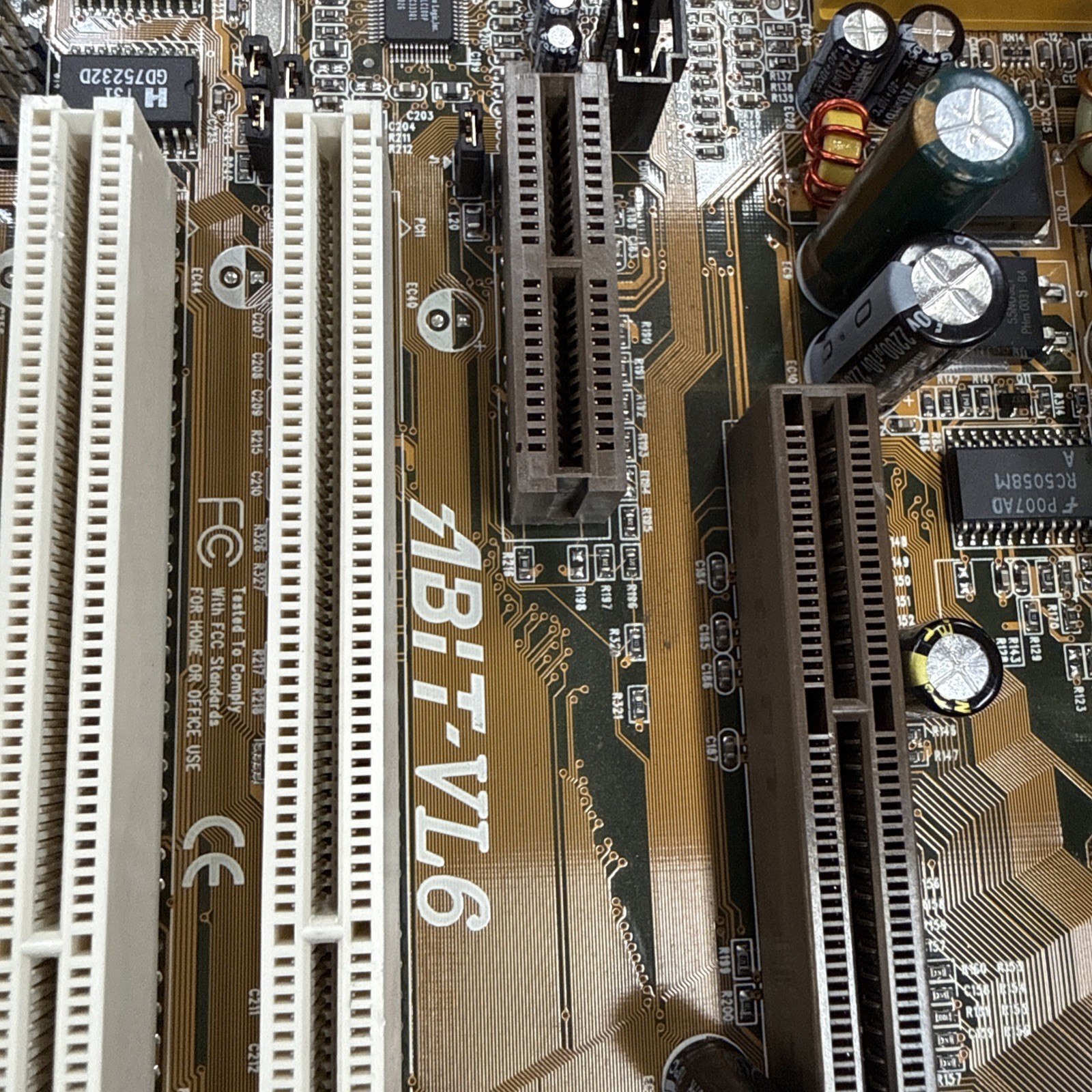 Abit ABIT-VL6 Motherboard used