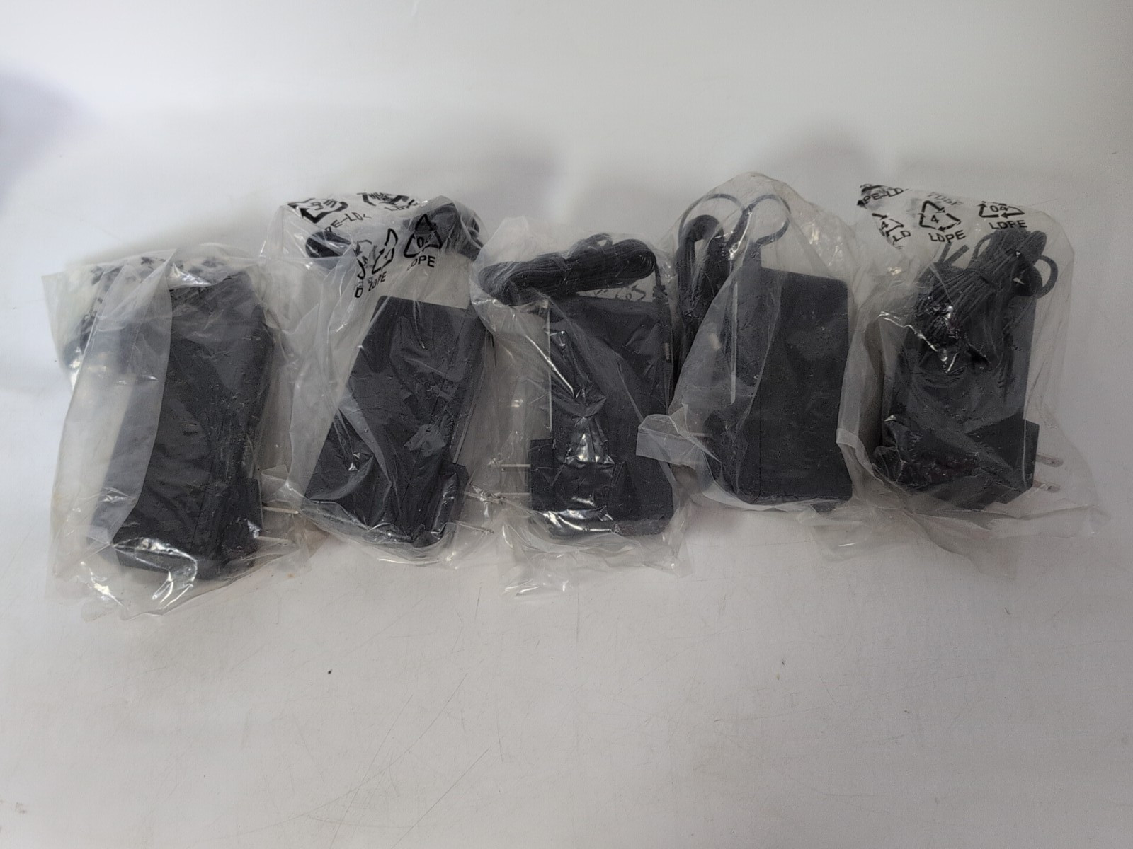 LO OF 5 LITEON  AC POWER ADAPTER PB-1300-3AR3