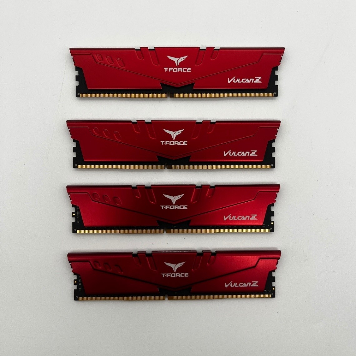 T FORCE Vulcan Z 32GB DDR4 3200MHz Desktop RAM CL16 (4x8GB)
