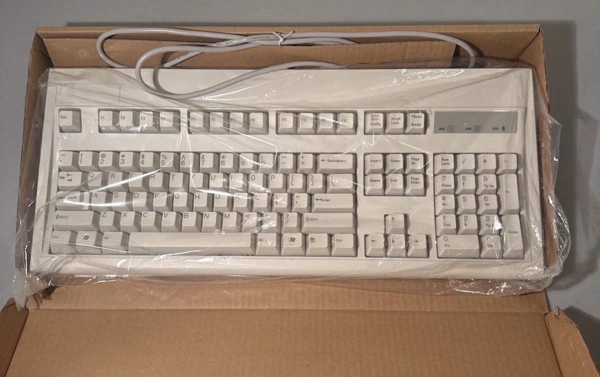 Vintage Key Tronic E036000U1 Beige USB Keyboard New Open Box NOS