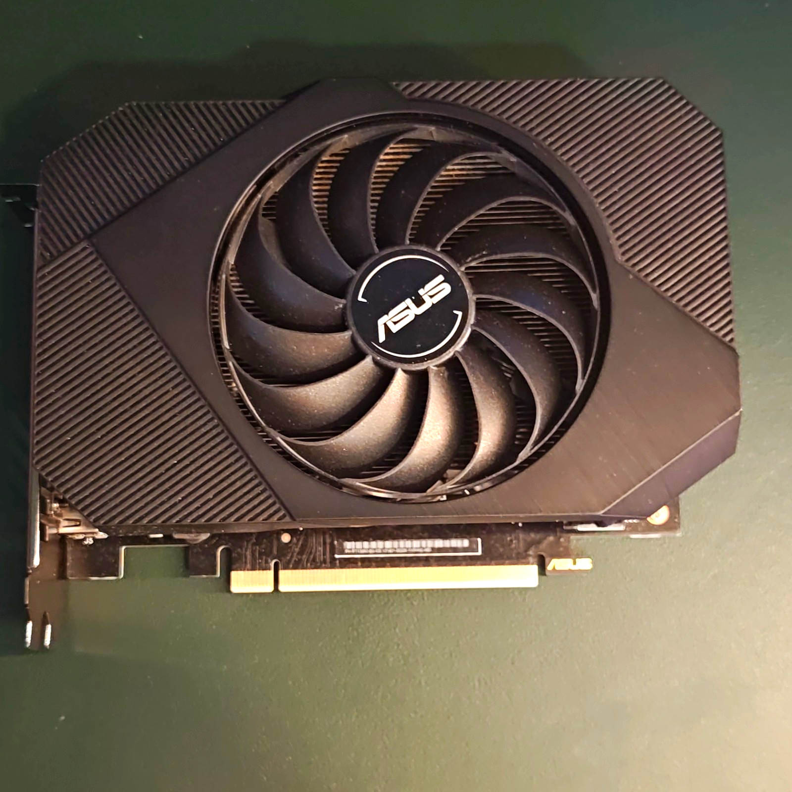 ASUS NVIDIA GeForce RTX 3050 8GB GDDR6 PCIe x16 DP/HDMI CUDA 8-Pin