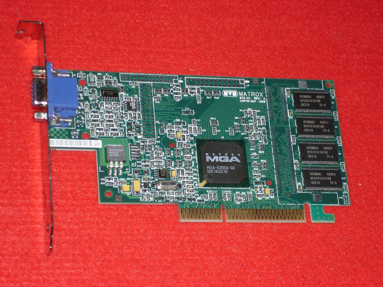 Excellent AGP GRAPHICS CARD Matrox Millenium G200 B8 8MB 250Mhz (MGA-G200A) 2xAGP
