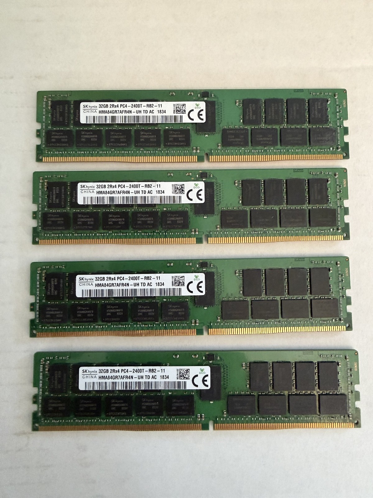 SK hynix 128GB Kit 4x32GB DDR4-2400 ECC RDIMM 2Rx4 HMA84GR7AFR4N-UH