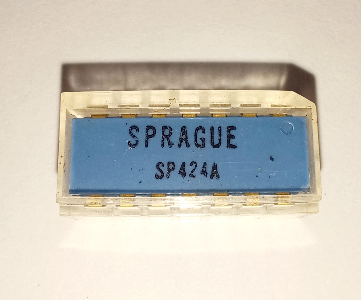 Sprague SP424A A IC chip microchip DIP-14 vintage late 60's  Gold plated legs