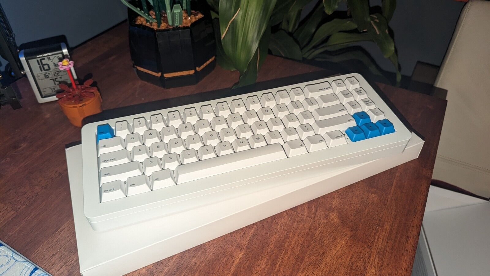 Alpaca WhiteFox Eclipse Mechanical Keyboard with Aluminum High Profile Case