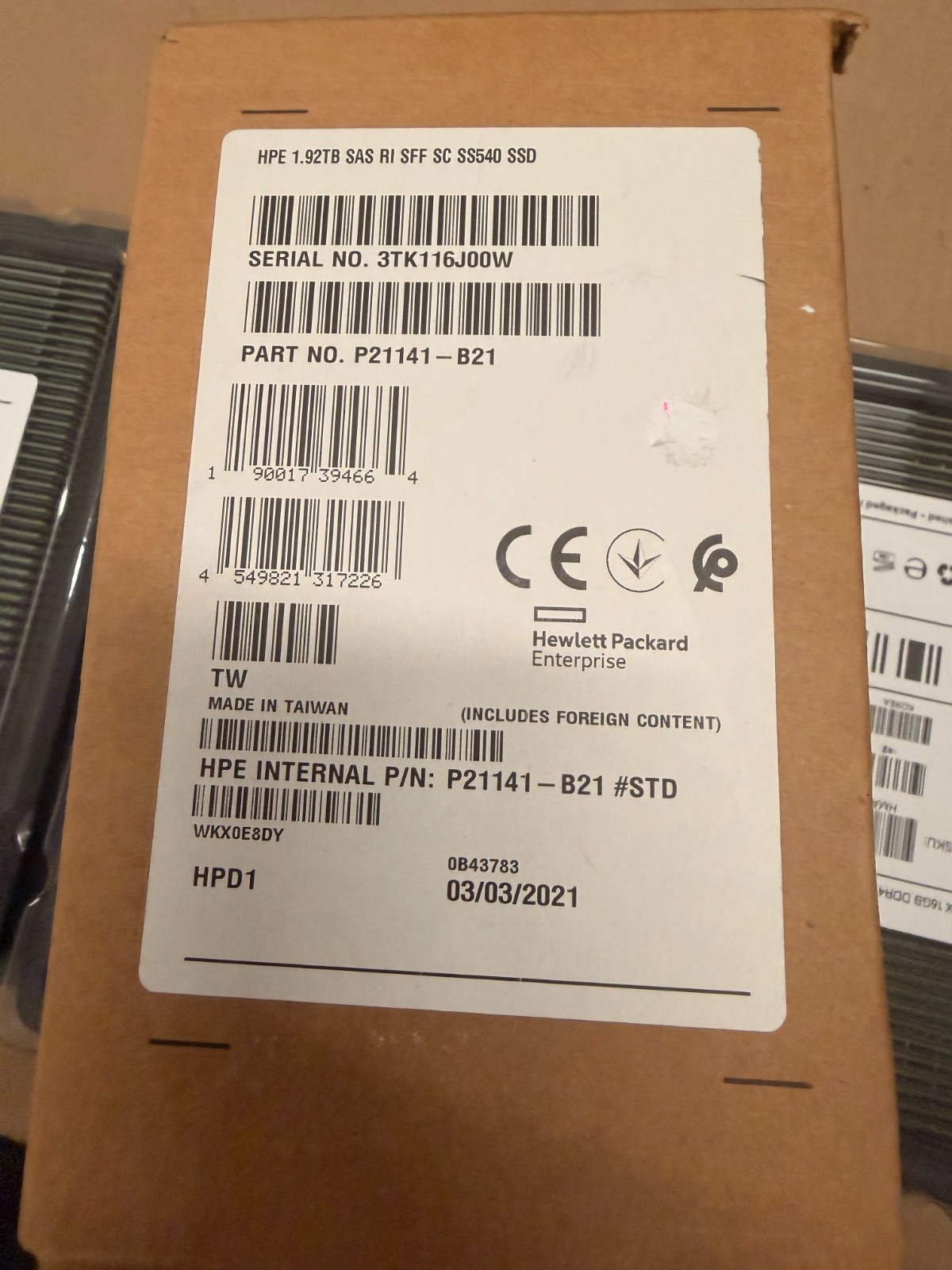 HPE 1.92TB SAS 12G Read Intensive SFF (2.5in) SC SSD (P21141-B21)